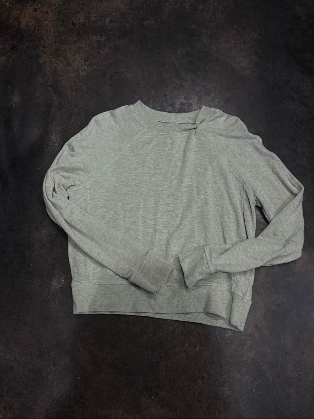 Lululemon Light Sage Green Lightweight Pullover Sweatshirt